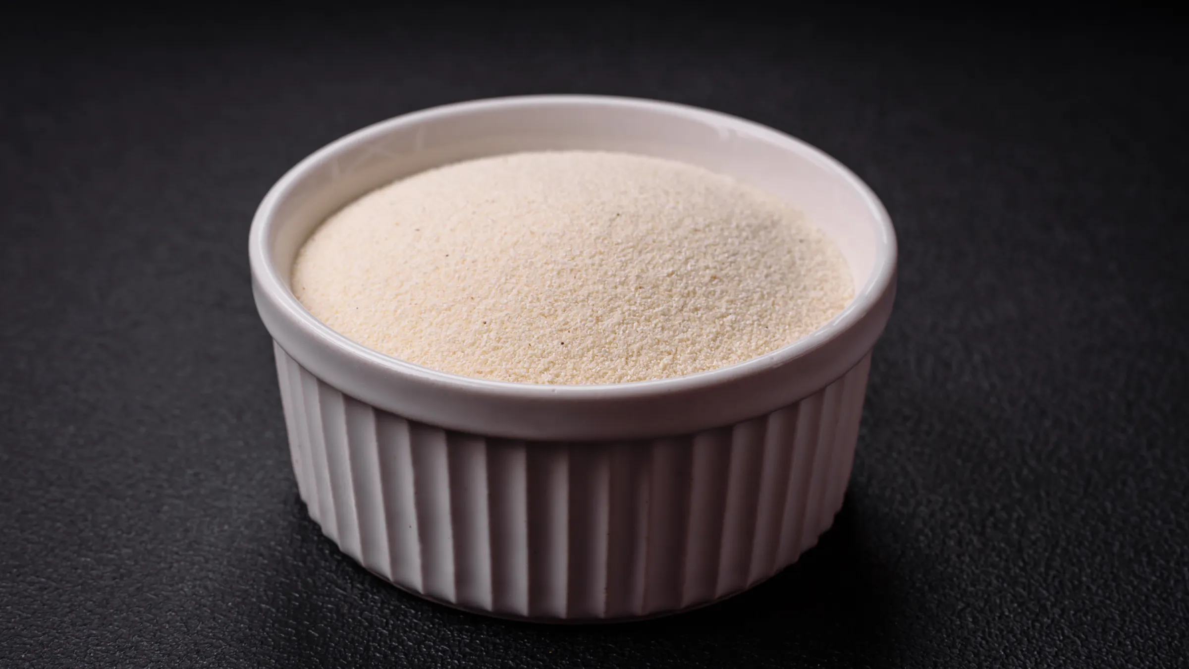 1.Animal gelatin versus plant-based pectin raw ingredient comparison