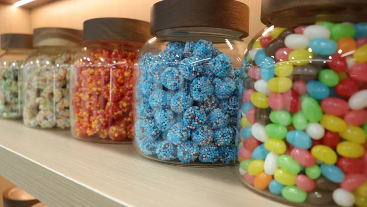 How Long Do Gummies Last? Shelf Life, Storage, and What Buyers Should Check